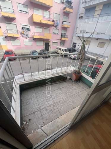 Apartamento t2 no fogueteiro
