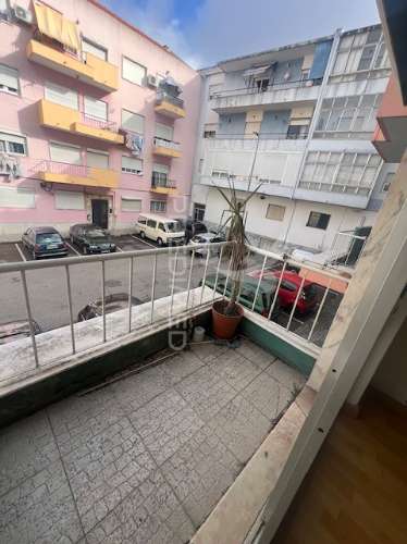 Apartamento t2 no fogueteiro