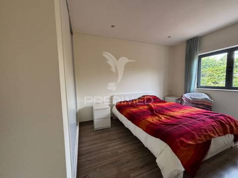 Moradia t2 + 2 situada em trás do outeiro