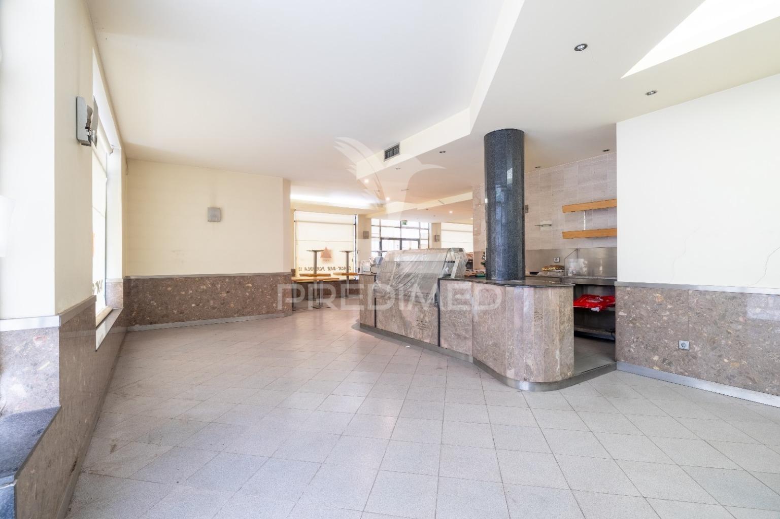 Café em aguas santas - junto as piscinas e policia