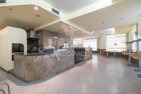 Café em aguas santas - junto as piscinas e policia