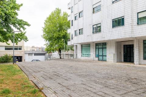 Café em aguas santas - junto as piscinas e policia