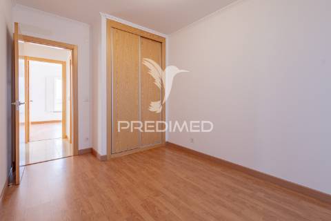 Apartamento t4 centro histórico de évora com lugar de garagem!