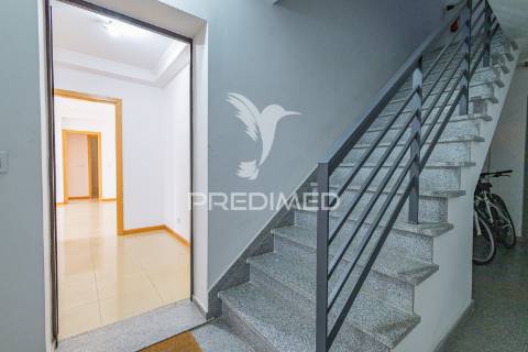 Apartamento t4 centro histórico de évora com lugar de garagem!