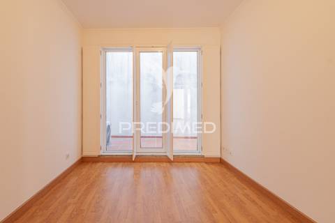 Apartamento t4 centro histórico de évora com lugar de garagem!