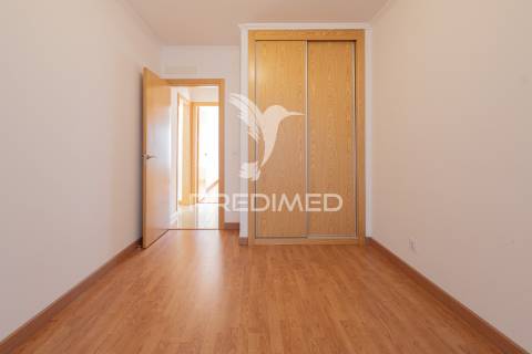 Apartamento t4 centro histórico de évora com lugar de garagem!