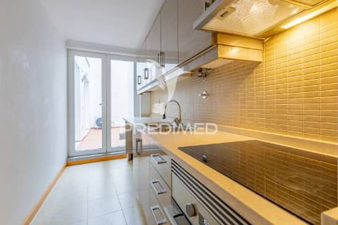 Apartamento t4 centro histórico de évora com lugar de garagem!