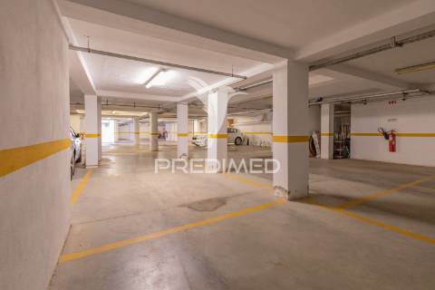 Apartamento t4 centro histórico de évora com lugar de garagem!