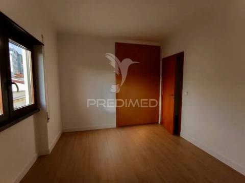 Apartamento t2 renovado sesimbra