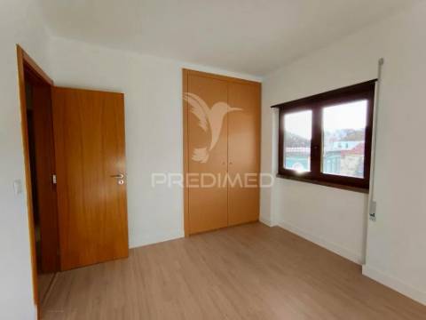 Apartamento t2 renovado sesimbra