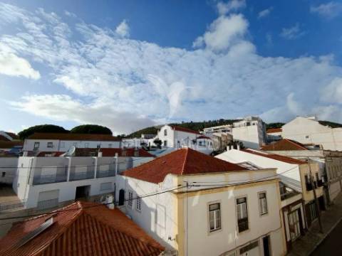 Apartamento t2 renovado sesimbra