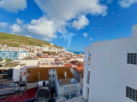 Apartamento t2 renovado sesimbra