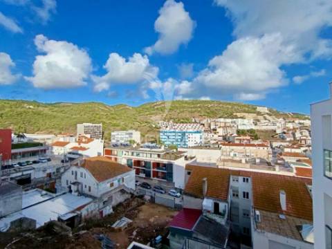 Apartamento t2 renovado sesimbra