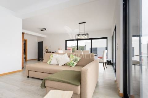 Moradia t3 + 3  || são joão das lampas, sintra