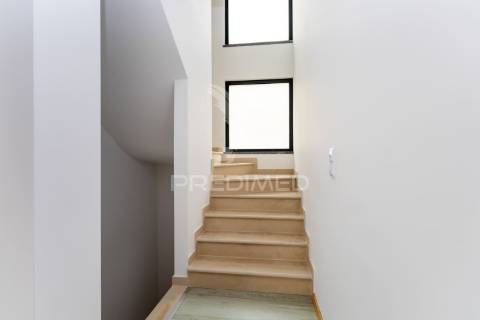 Moradia t3 + 3  || são joão das lampas, sintra