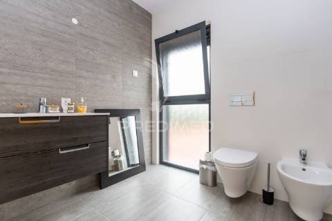 Moradia t3 + 3  || são joão das lampas, sintra