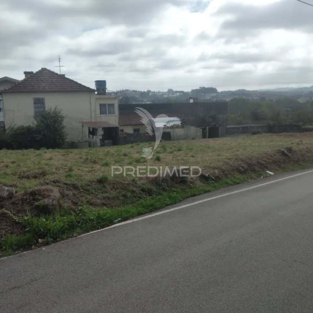 Terreno para construção em fiães – 720 m²