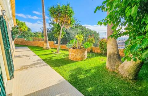 Moradia t5 com piscina e vistas deslumbrantes!