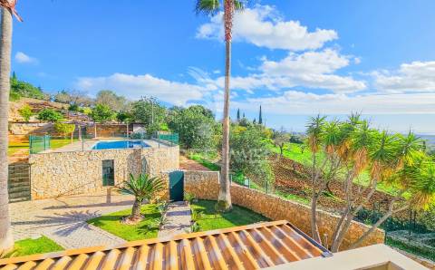 Moradia t5 com piscina e vistas deslumbrantes!