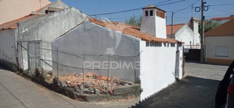 Casa antiga para recuperar, vale de açor, ponte de sor