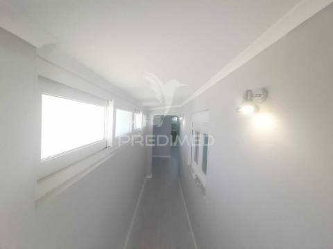 Moradia t1+2 recuperada,  benavente.