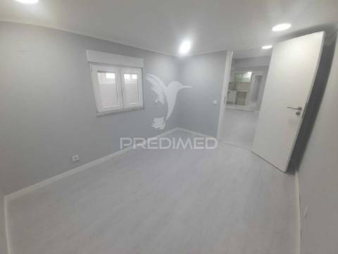 Moradia t1+2 recuperada,  benavente.