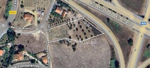 Terreno 3.300 m² na praia do ribatejo