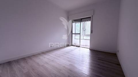 Apartamento t3 renovado aranguês