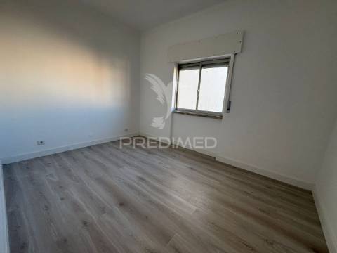 Apartamento t3 renovado aranguês