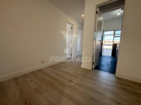 Apartamento t3 renovado aranguês