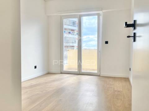 Apartamento t3 - remodelado - são joão da talha