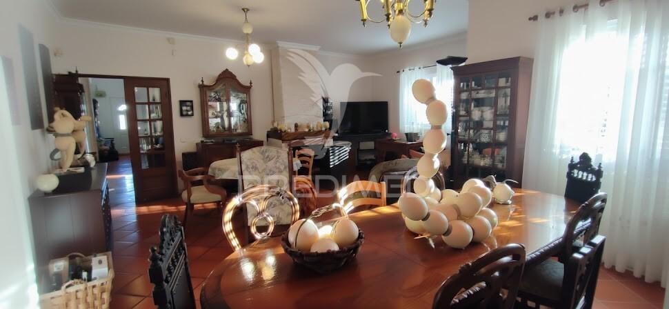 Moradia t5 no cartaxo - vale da pinta