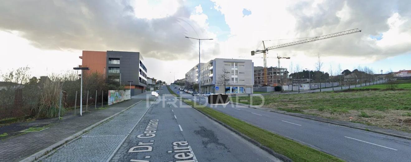 Terreno | 5000 m2 | construção | 43 frações | projeto | gueifães | maia