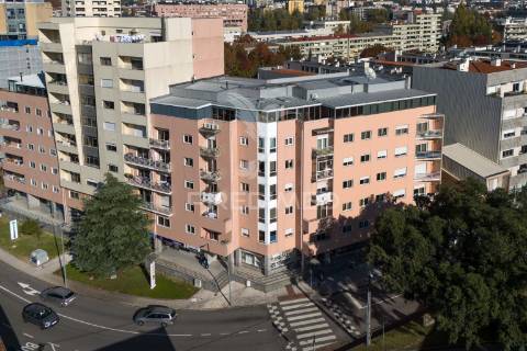 Apartamento t3 com terraço – braga