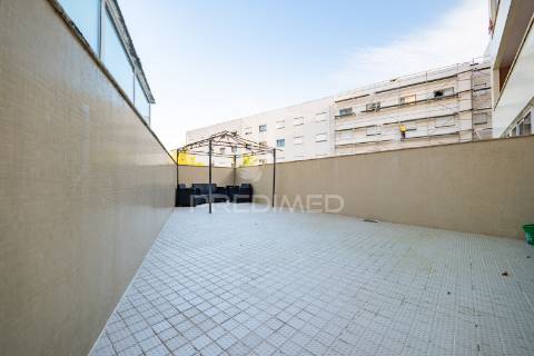 Apartamento t3 com terraço – braga