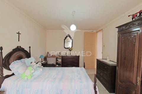 Moradia para venda na freguesia de são pedro – angra do heroísmo