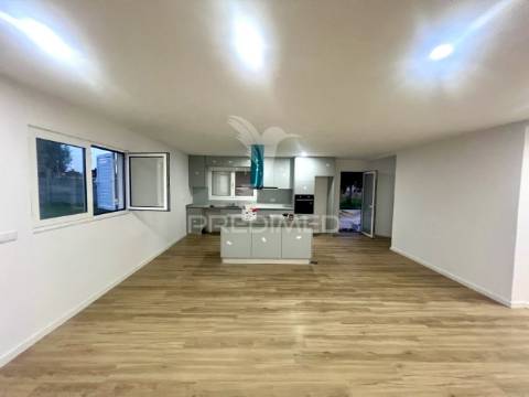 Vende-se moradia térrea v3 renovado em estarreja