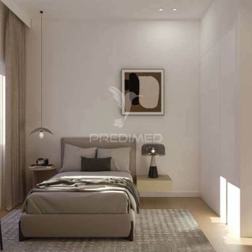 Apartamento t3 em remodelação - santo andré-barreiro-