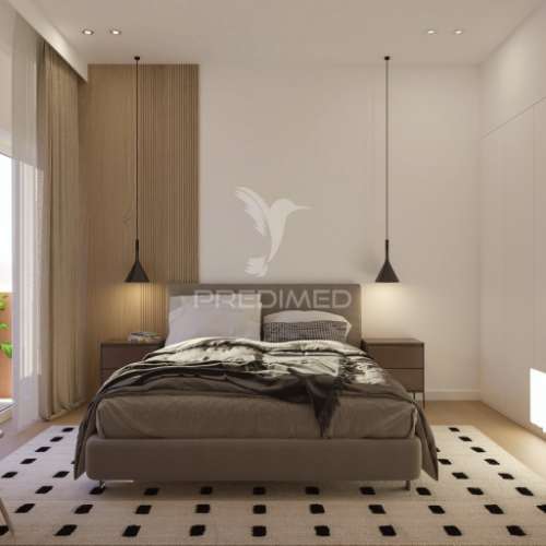 Apartamento t3 em remodelação - santo andré-barreiro-