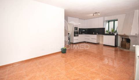 Moradia em  freixo de numão, vila nova de foz coa