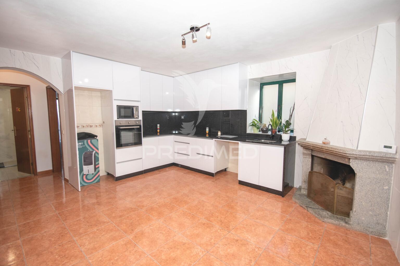 Moradia em  freixo de numão, vila nova de foz coa