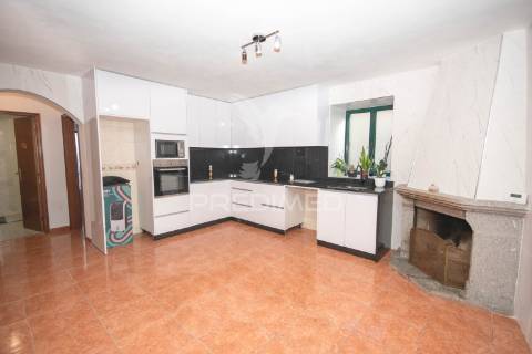 Moradia em  freixo de numão, vila nova de foz coa