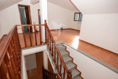 Moradia em  freixo de numão, vila nova de foz coa