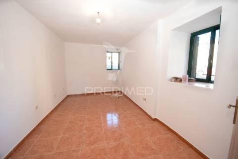 Moradia em  freixo de numão, vila nova de foz coa