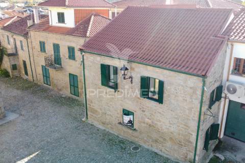 Moradia em  freixo de numão, vila nova de foz coa