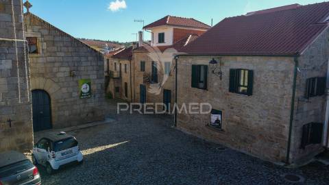 Moradia em  freixo de numão, vila nova de foz coa