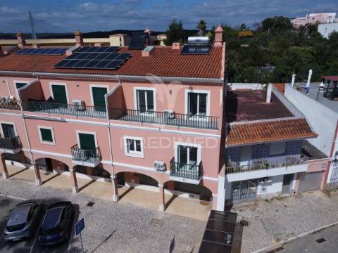 Moradia nova na charmosa vila de estombar