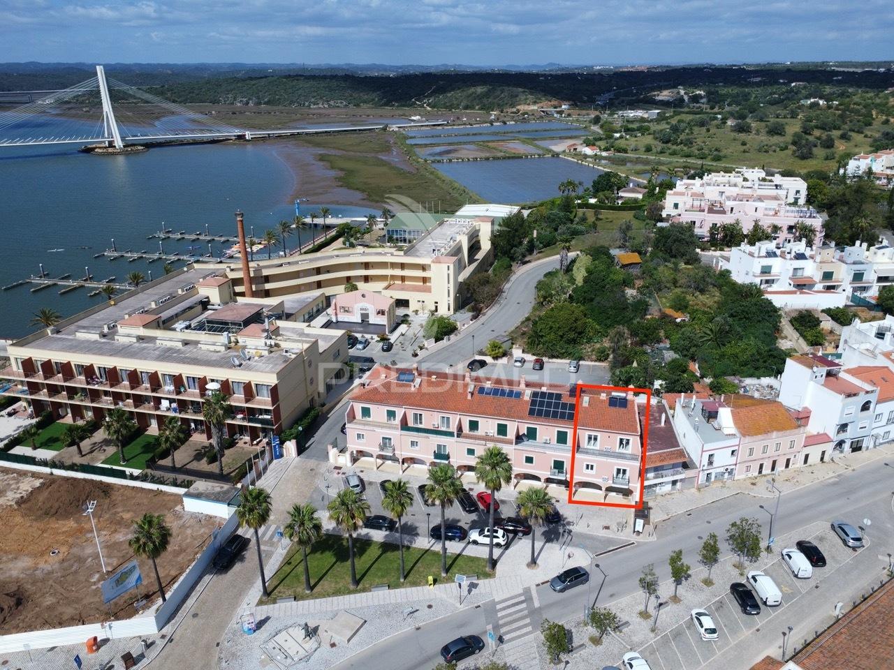 Moradia nova na charmosa vila de estombar