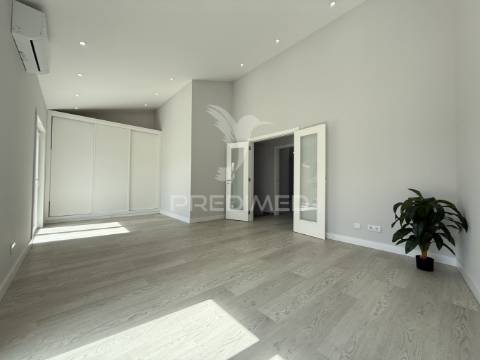 Moradia nova na charmosa vila de estombar