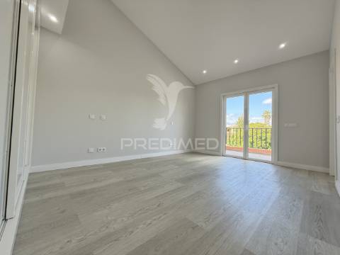 Moradia nova na charmosa vila de estombar